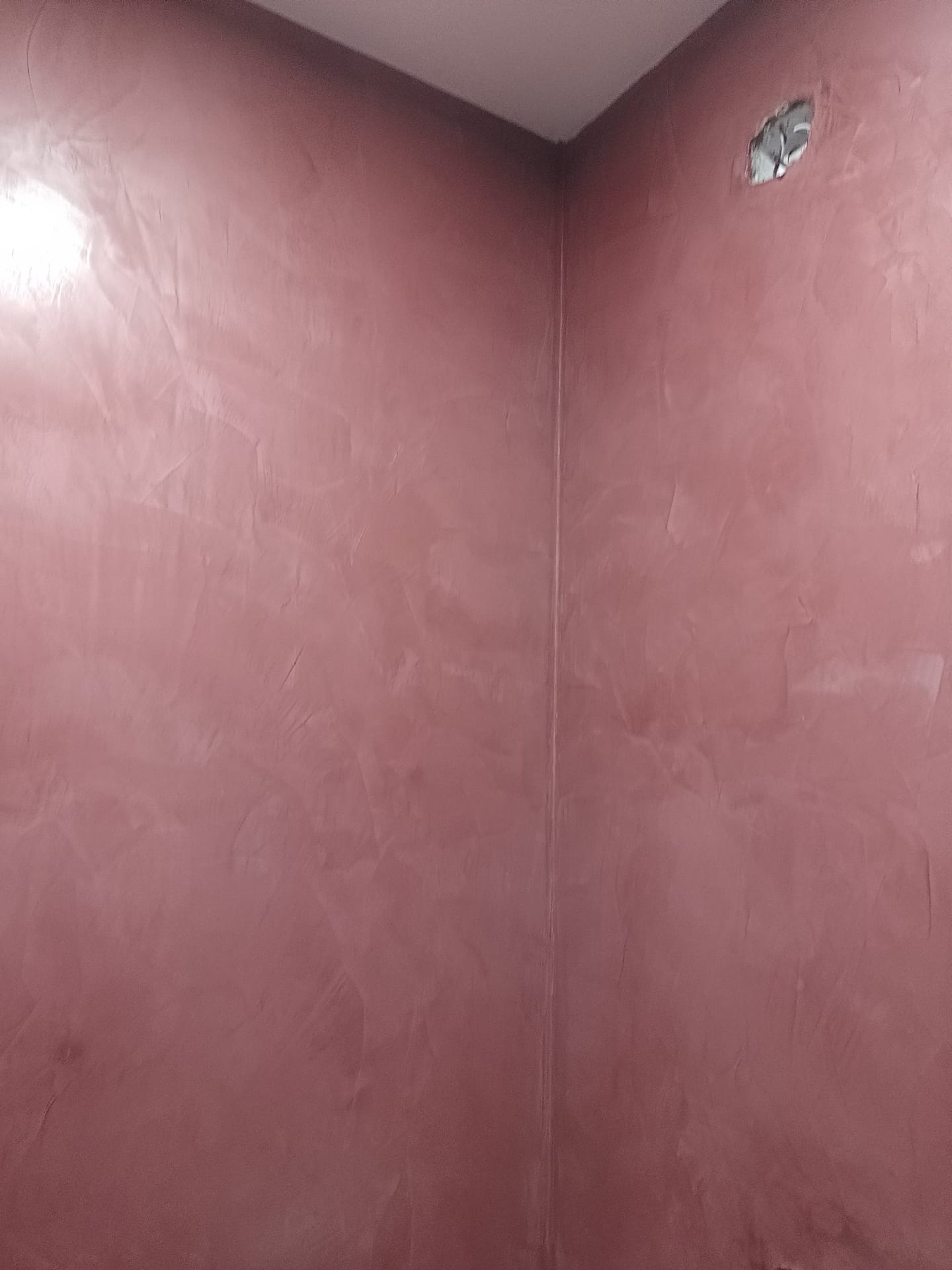Pintura en baño. Estuco beneciano 1