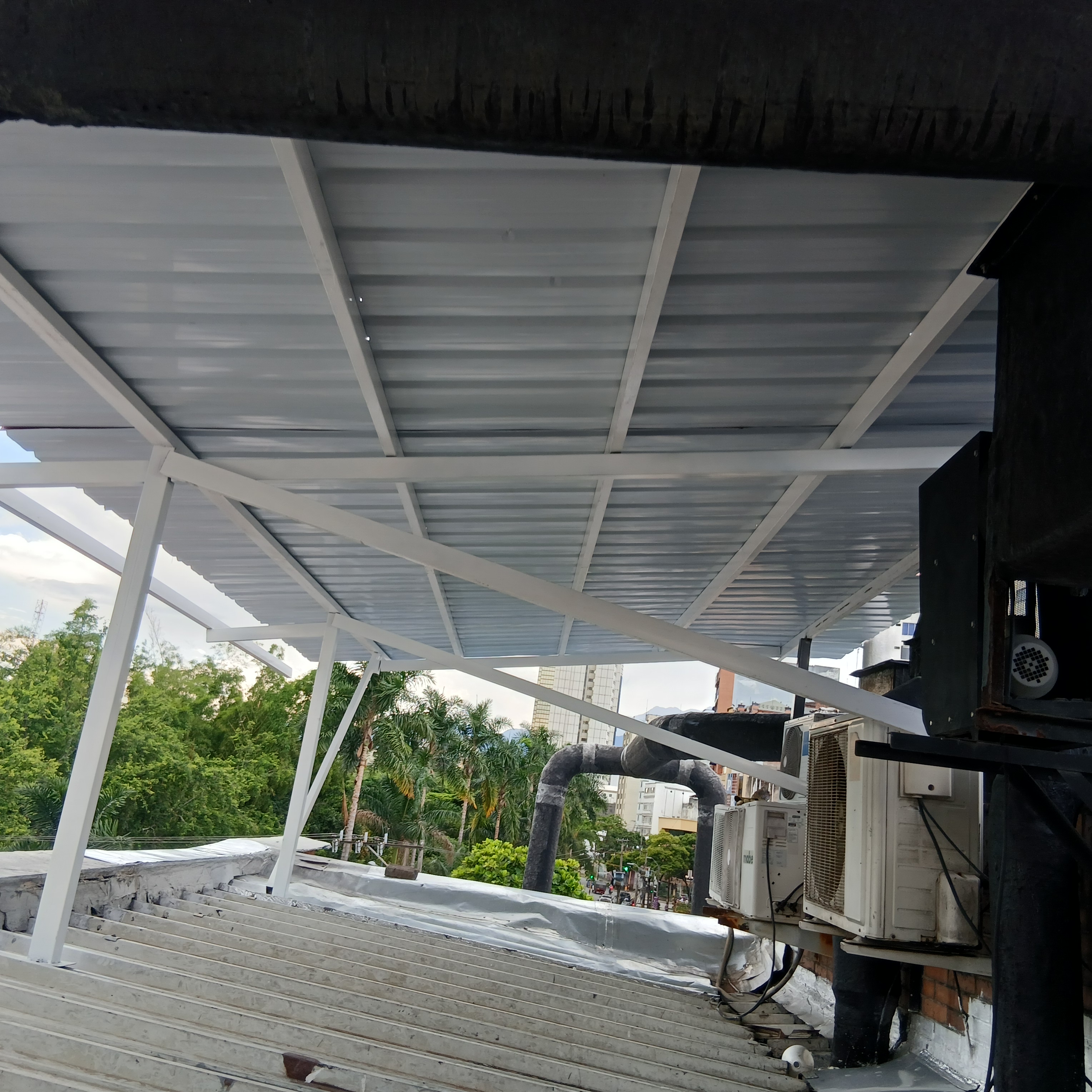 Reparo techos,estructuras metálicas,mantenimiento de pintura y soldadura. 1