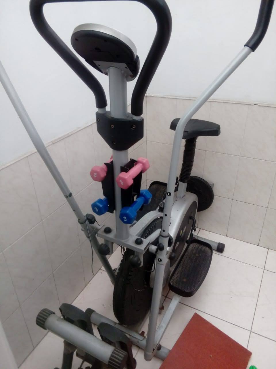 MANTENIMIENTO Y REPARACIÓN CAMINADORAS TROTADORAS ELIPTICAS BICICLETAS ESTATICAS MULTIFUNCIONAL GARA 4