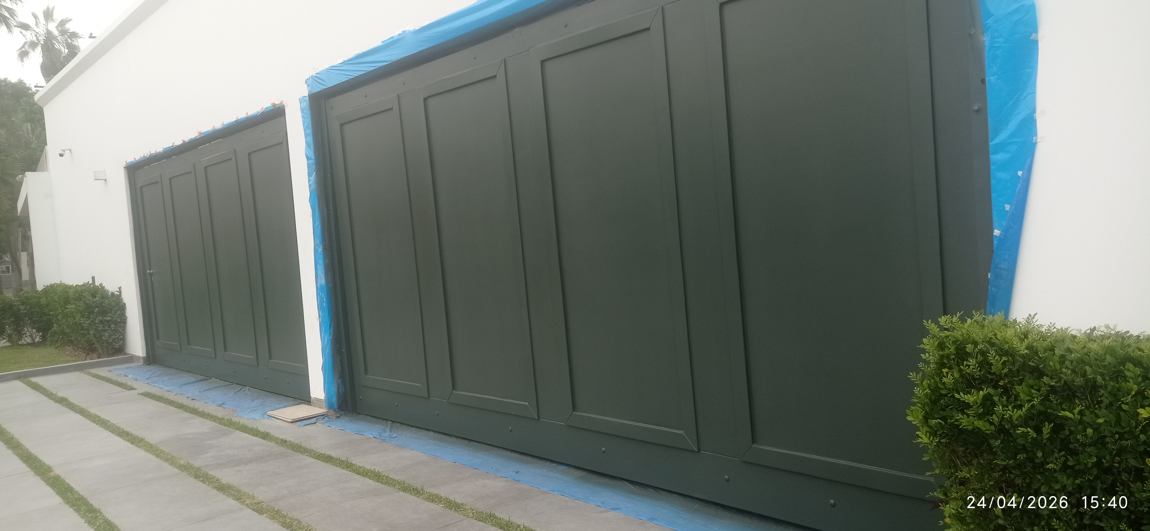 Pintor técnicos en acabados de mueblerias y puertas 5