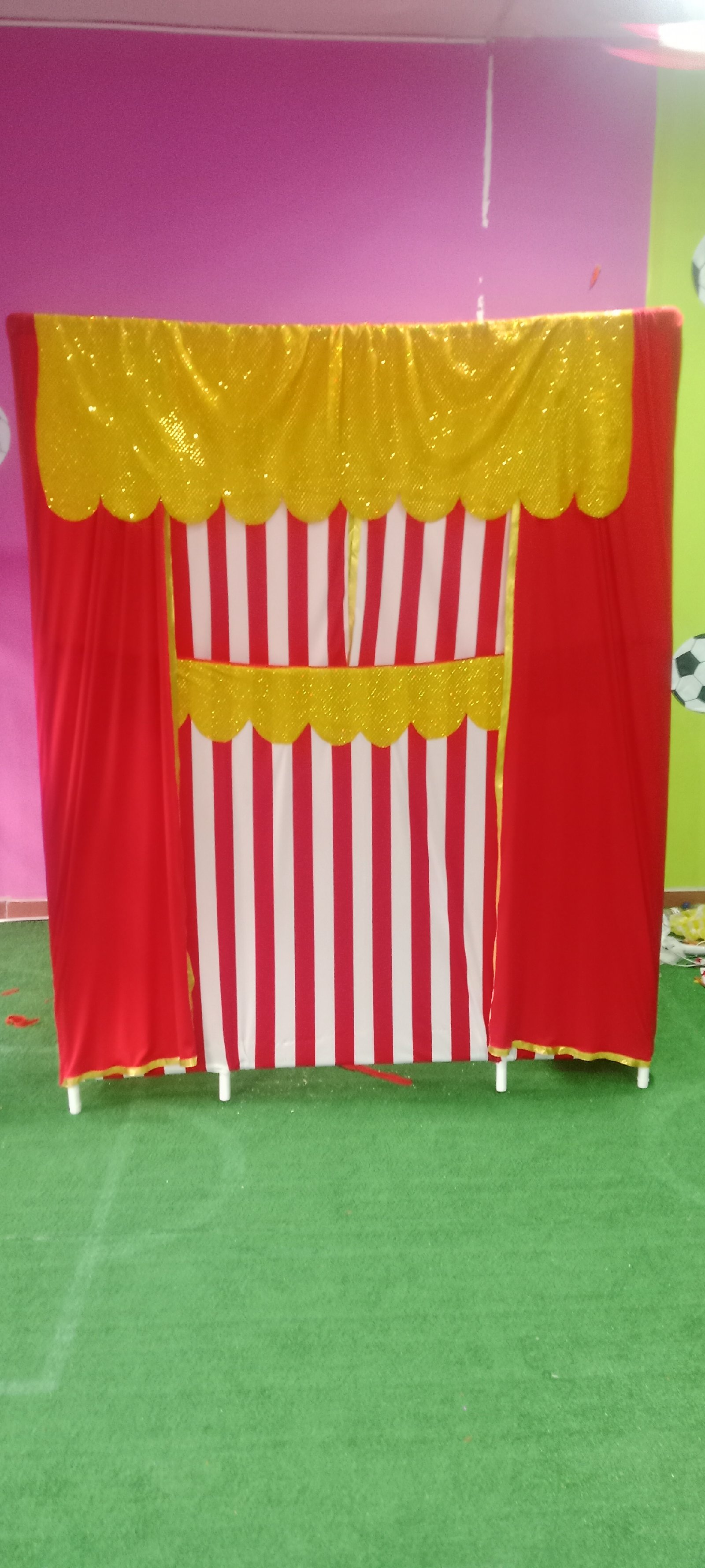 teatrinos de mesa y pedestal 1