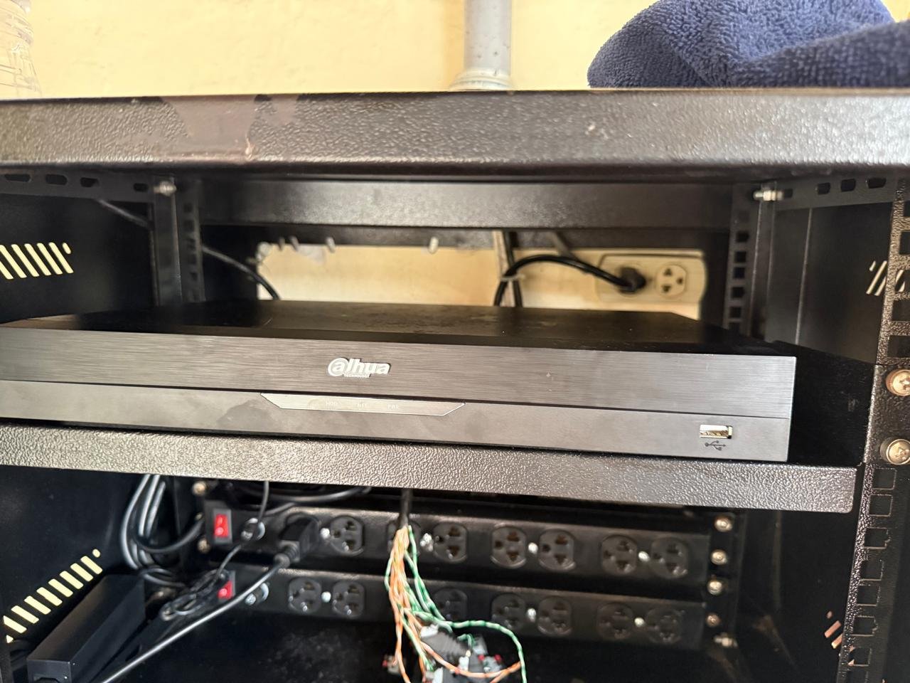 Instalaciones Eléctricas y Sistemas de Seguridad Electrónica 1